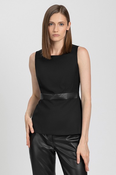 Жилет в черном цвете VASSA&Co, пол женский, цвет черный