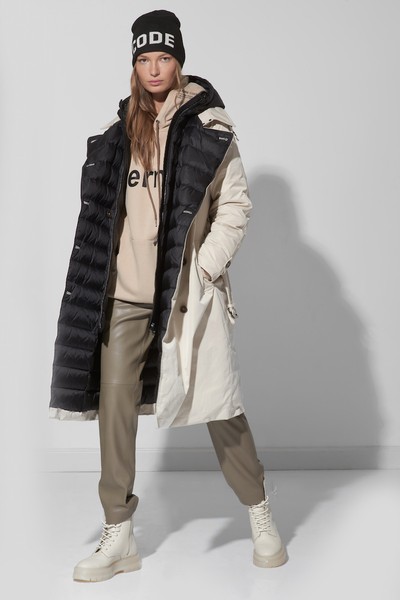 Шапка женская VASSA CODE, пол женский, цвет черный