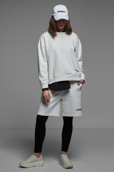 Шорты VASSA CODE, пол женский, цвет белый