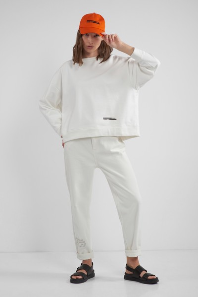 Джинсы mom fit VASSA CODE, пол женский, цвет белый