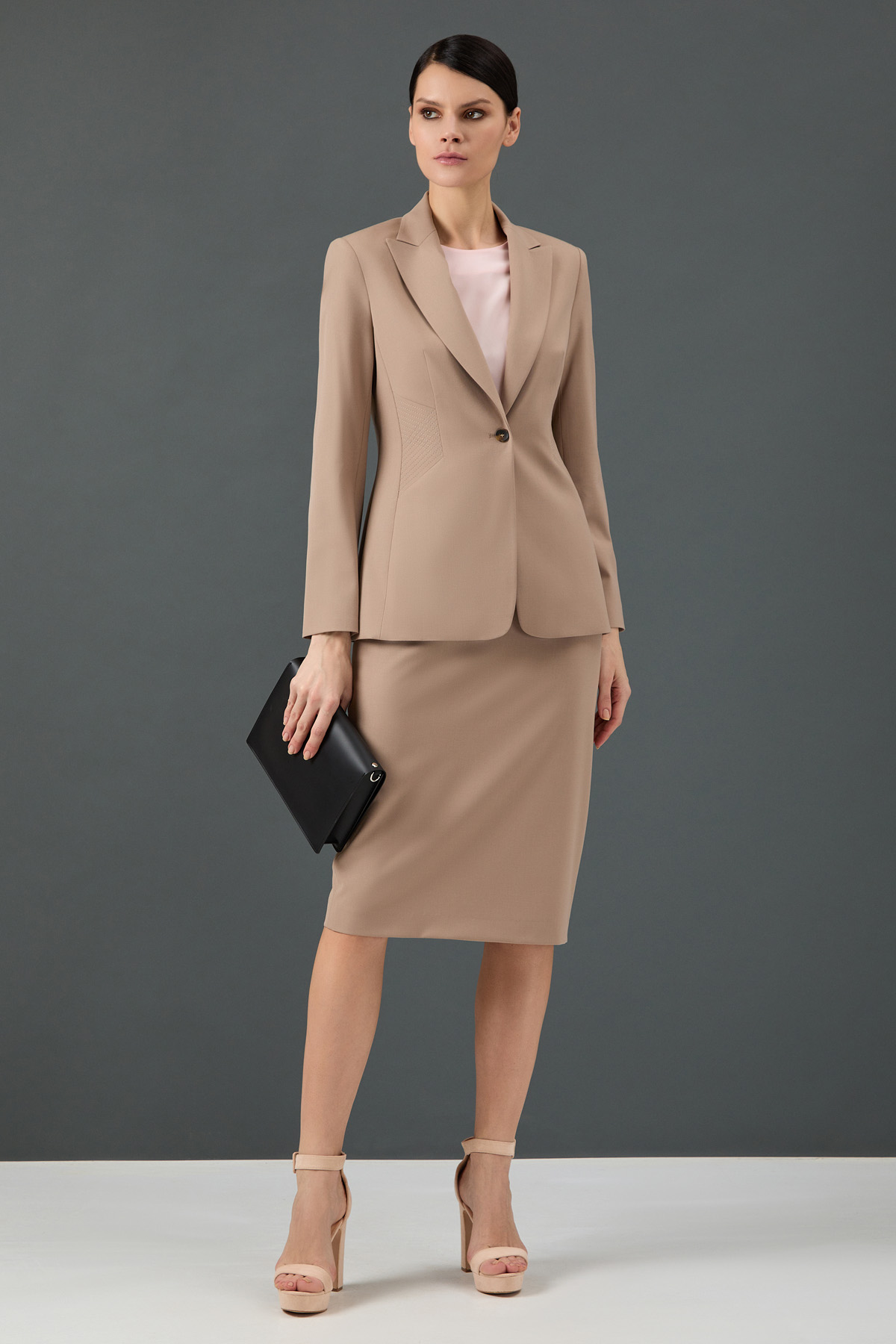 Юбка-карандаш VASSA&Co, пол женский, цвет бежевый