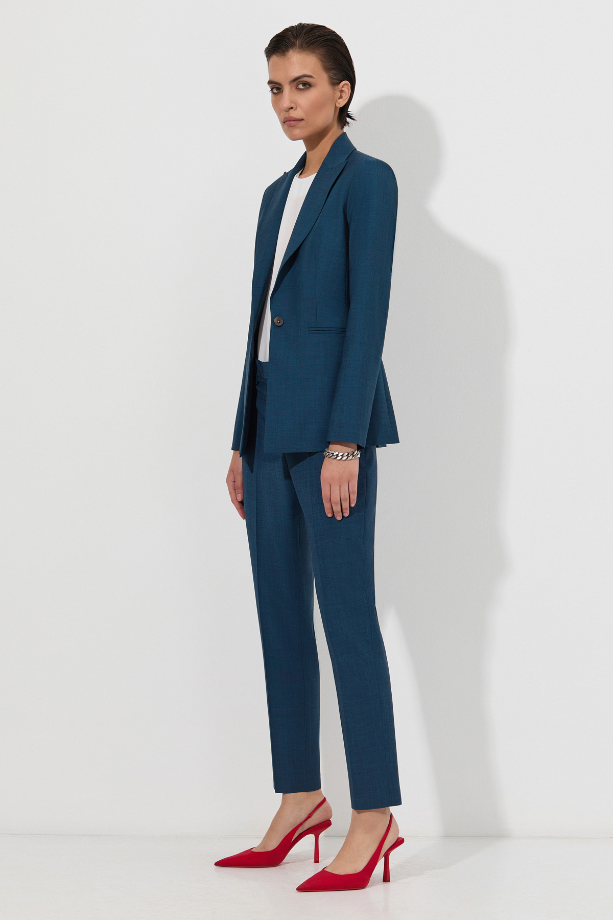 Брюки VASSA&Co, пол женский, цвет синий