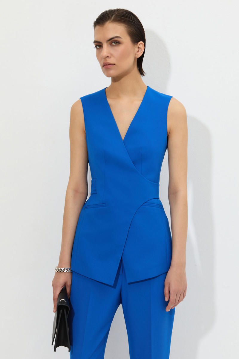 Приталенный жилет VASSA&Co, пол женский, цвет синий