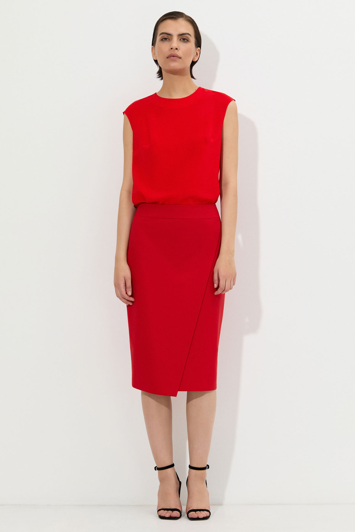 Юбка-карандаш VASSA&Co, пол женский, цвет красный