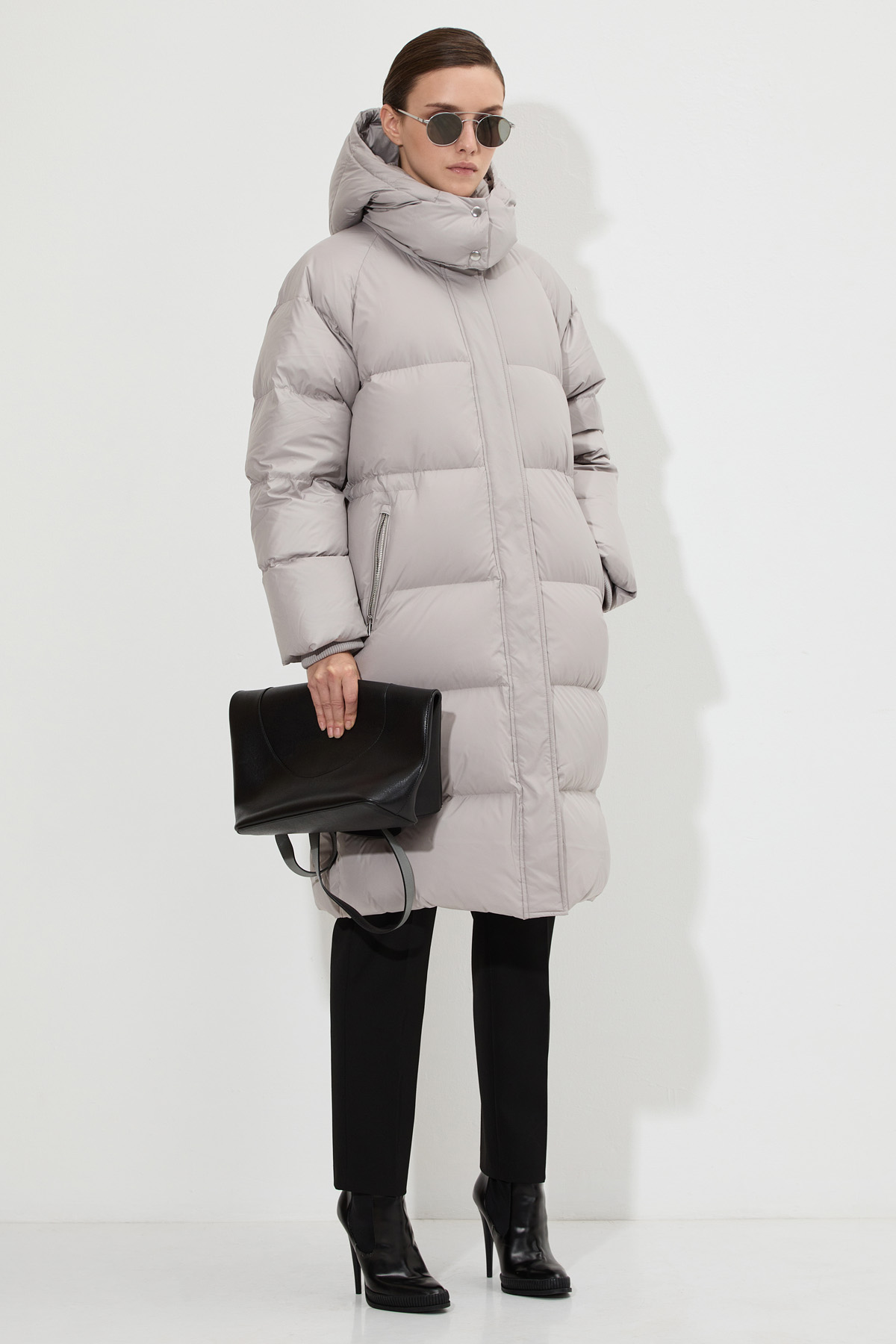 Пуховик в бежевом оттенке VASSA&Co, пол женский, цвет коричневый