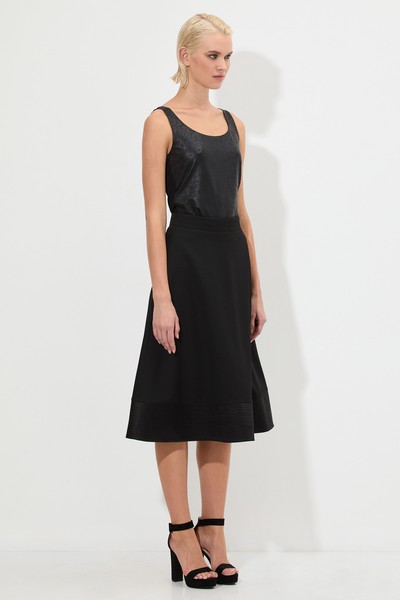 Расклешенная юбка VASSA&Co, пол женский, цвет черный