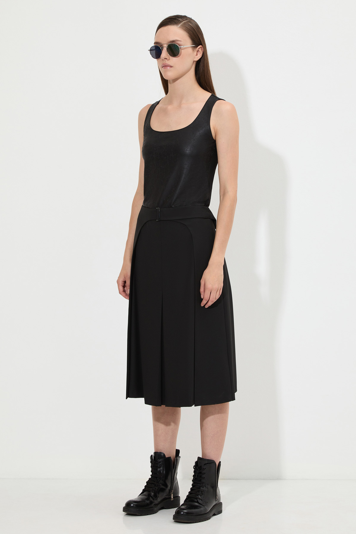 Skirt VASSA&Co, пол female, цвет black