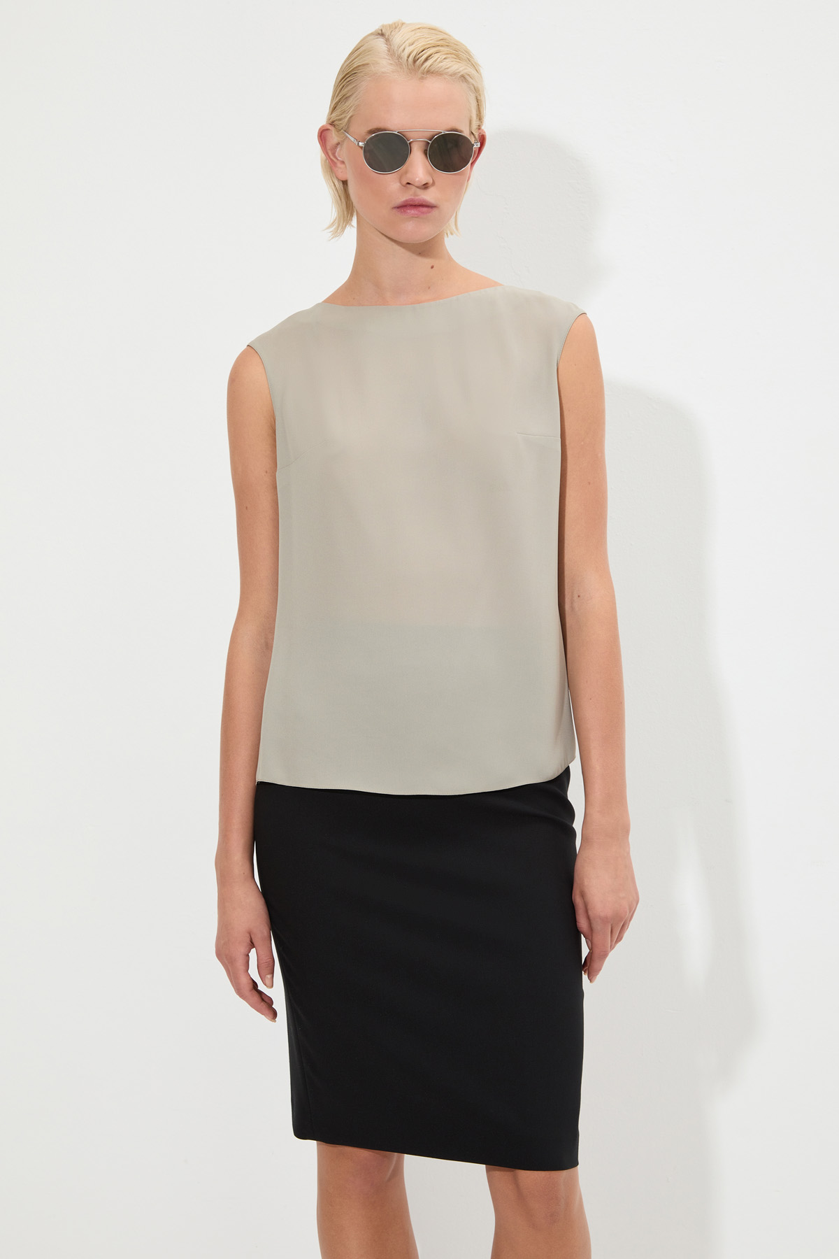 Блузка VASSA&Co, пол женский, цвет коричневый