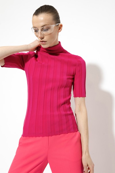 Водолазка с коротким рукавом VASSA&Co, пол женский, цвет розовый