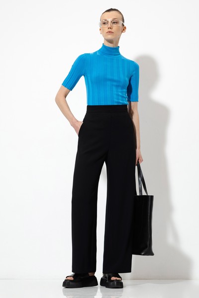 Водолазка с коротким рукавом VASSA&Co, пол женский, цвет синий