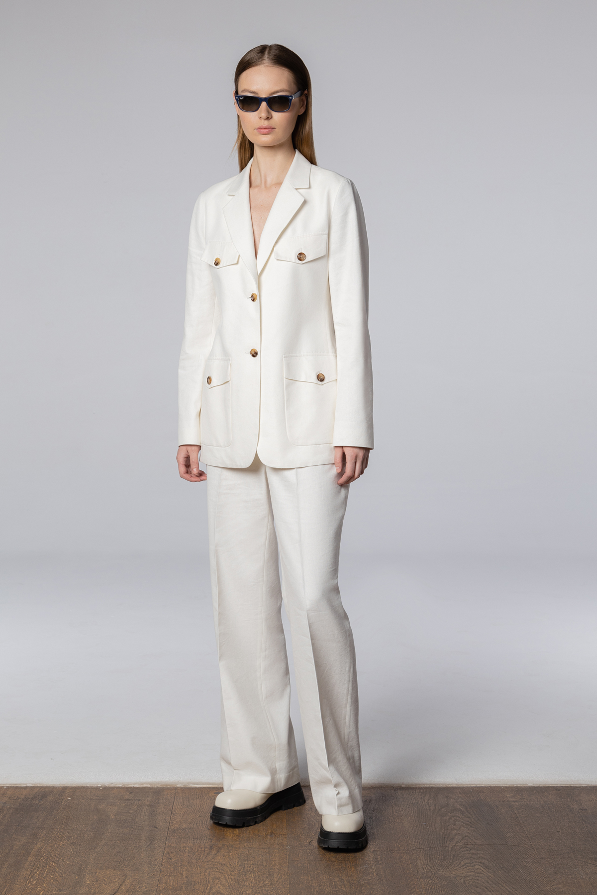 Trousers , пол female, цвет white