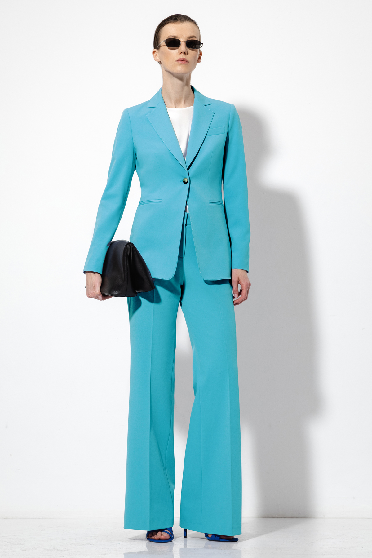 Жакет VASSA&Co, пол женский, цвет голубой