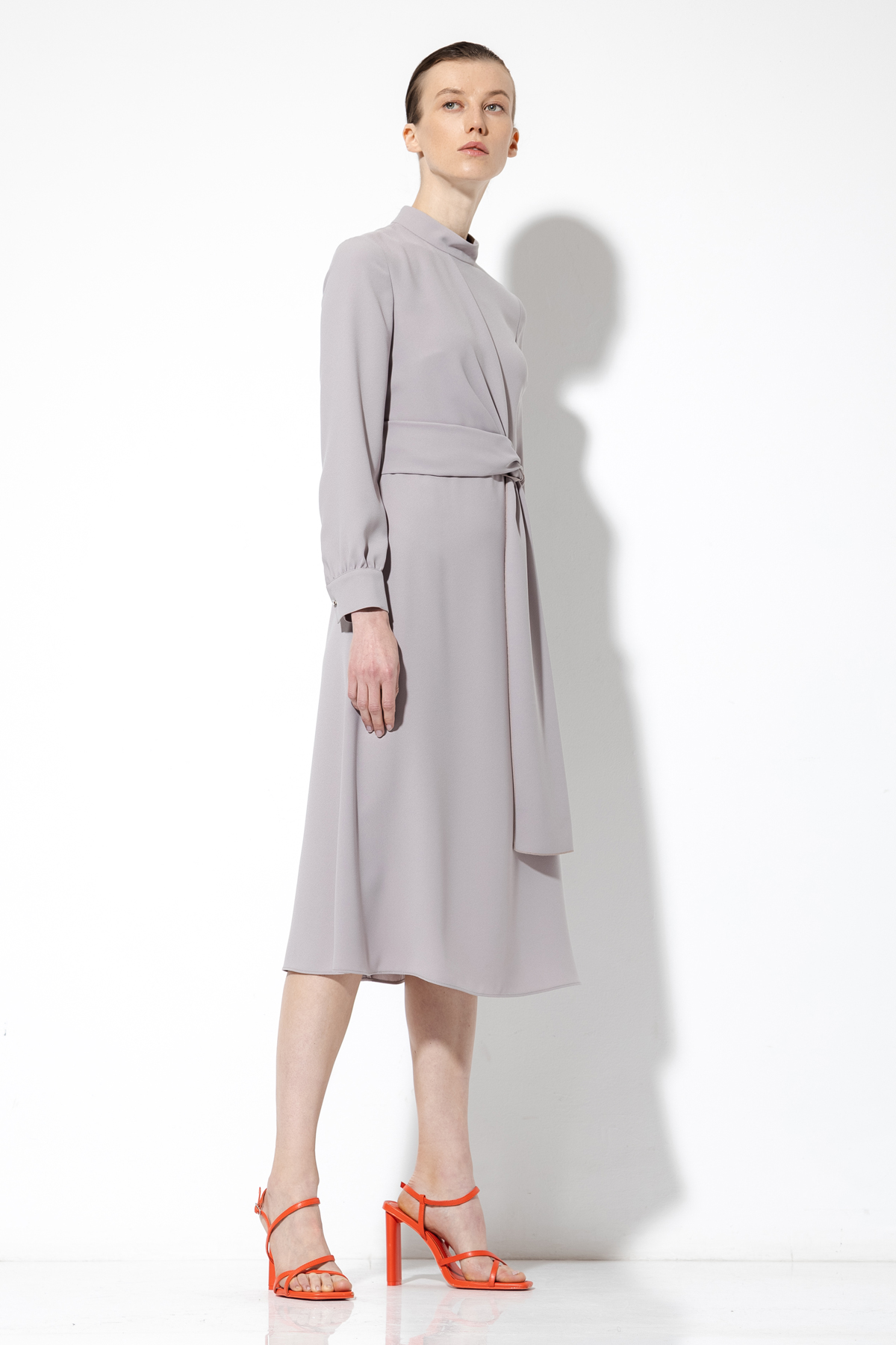 Платье с узлом VASSA&Co, пол женский, цвет бежевый