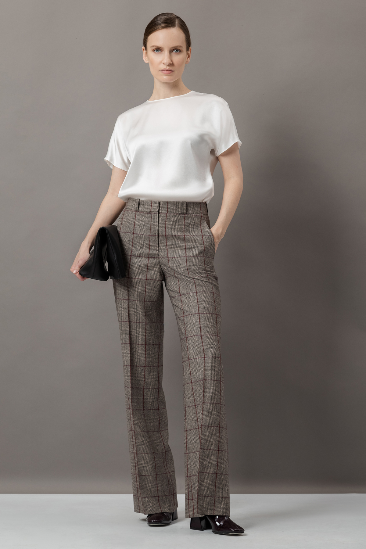 Брюки из шерсти VASSA&Co, пол женский, цвет серый