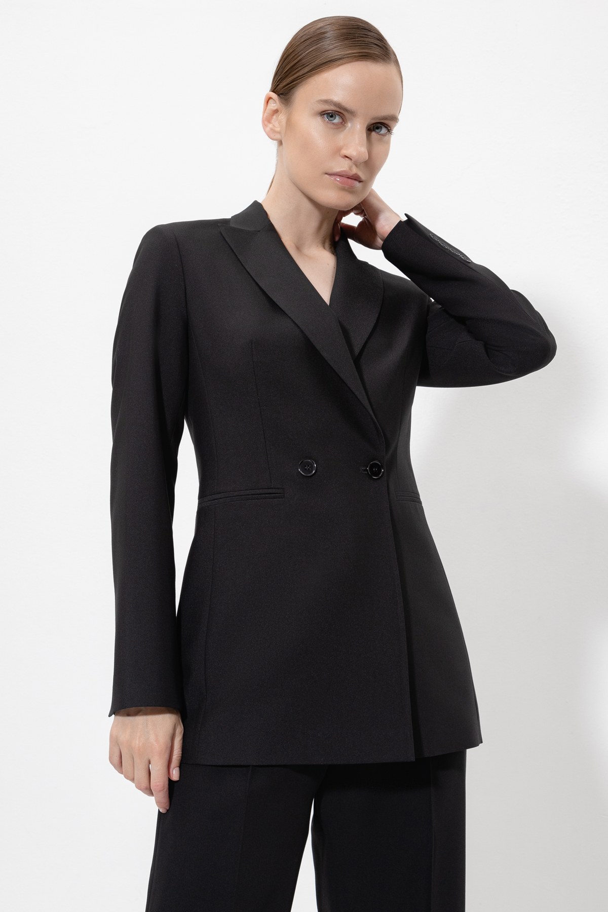 Двубортный жакет VASSA&Co, пол женский, цвет черный