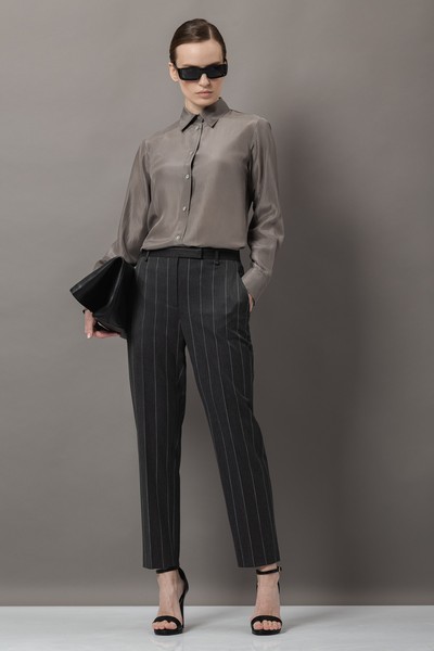 Брюки в полоску VASSA&Co, пол female, цвет серый