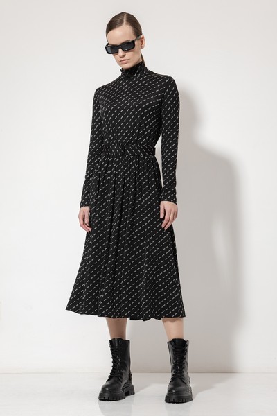 Платье-баллон с принтом VASSA&Co, пол женский, цвет черный