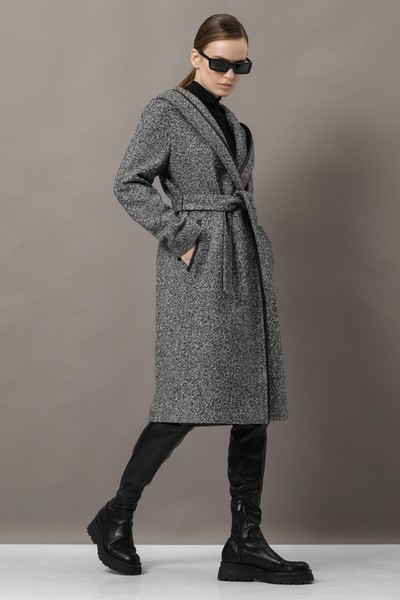 Пальто с капюшоном VASSA&Co, пол женский, цвет черный