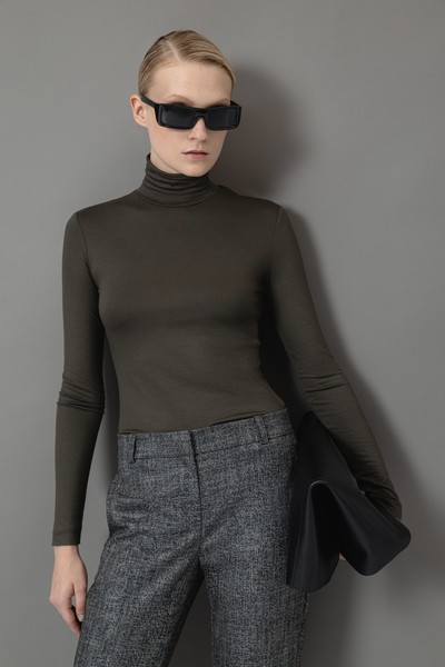 Водолазка VASSA&Co, пол женский, цвет хаки