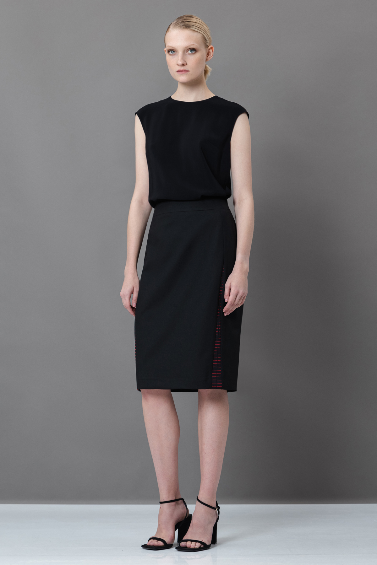 Юбка с акцентными деталями VASSA&Co, пол женский, цвет черный