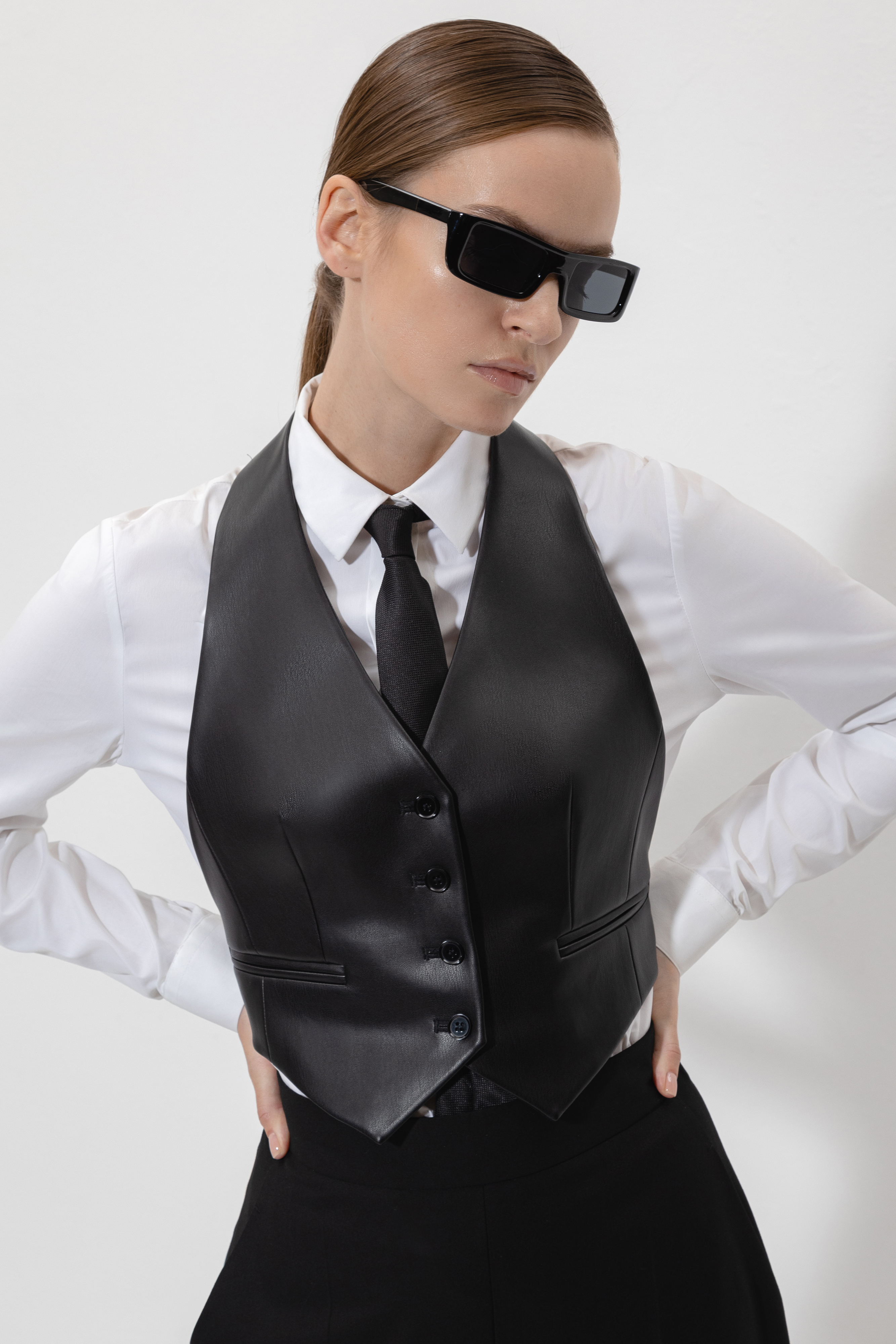 Vest VASSA&Co, пол female, цвет black