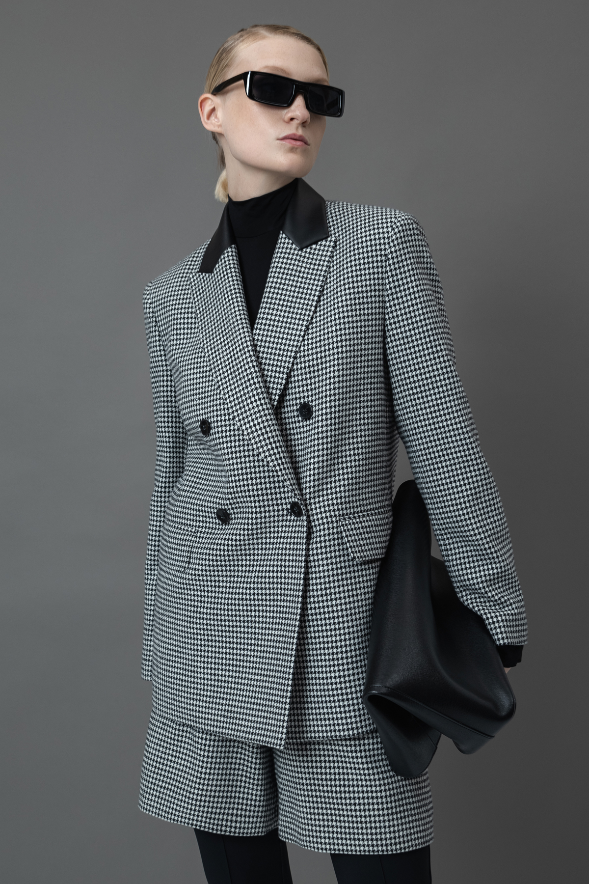 Двубортный жакет в гусиную лапку VASSA&Co, пол женский, цвет черный