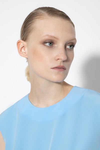 Блузка без рукавов VASSA&Co, пол женский, цвет синий