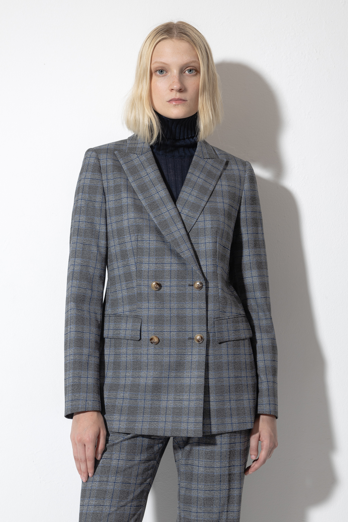 Удлиненный жакет VASSA CODE, пол женский, цвет серый