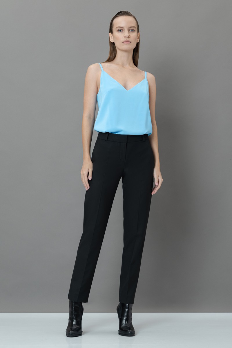 Pants VASSA&Co, пол female, цвет black