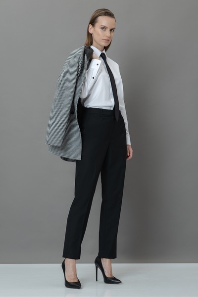 Брюки VASSA&Co, пол женский, цвет черный