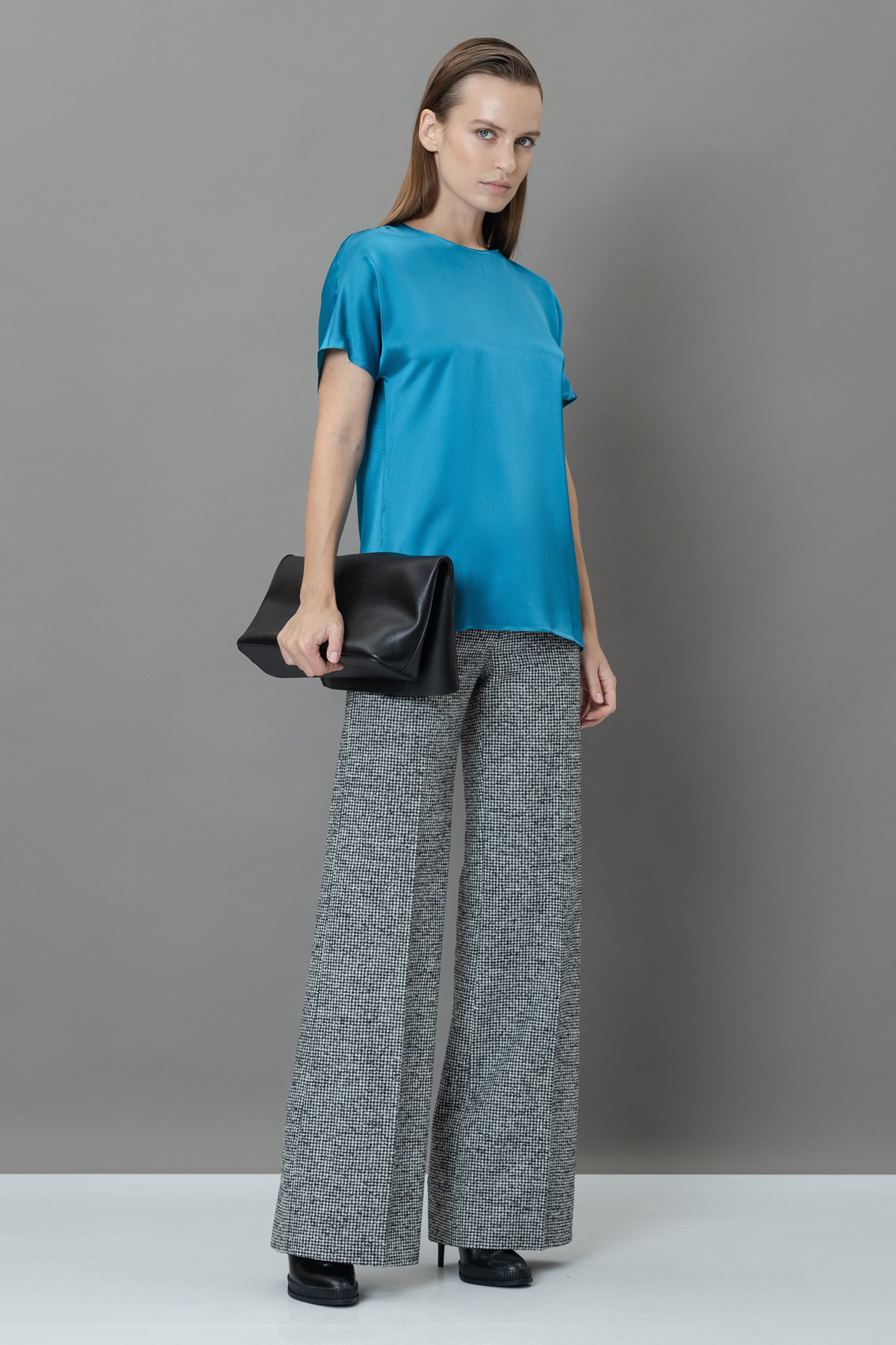 Blouse VASSA&Co, пол female, цвет голубой