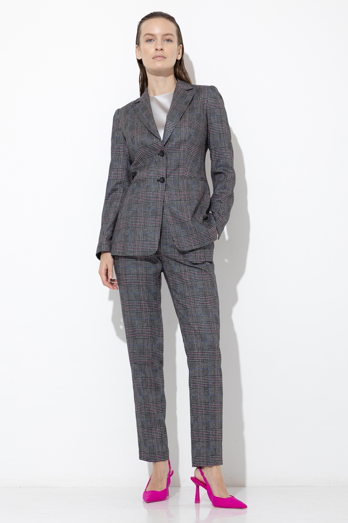 Жакет VASSA&Co, пол женский, цвет серый