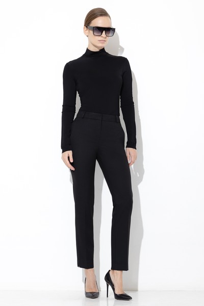 Прямые брюки VASSA&Co, пол женский, цвет черный