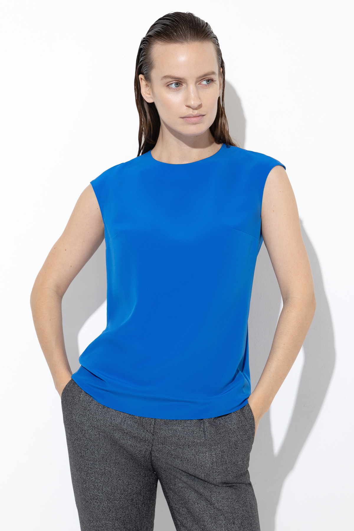 Блузка VASSA&Co, пол женский, цвет синий