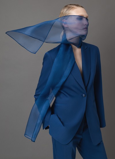 Жакет со съемным шарфом из шелка VASSA&Co, пол female, цвет синий