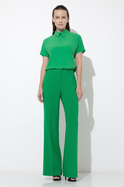 Брюки VASSA&Co, пол женский, цвет зеленый
