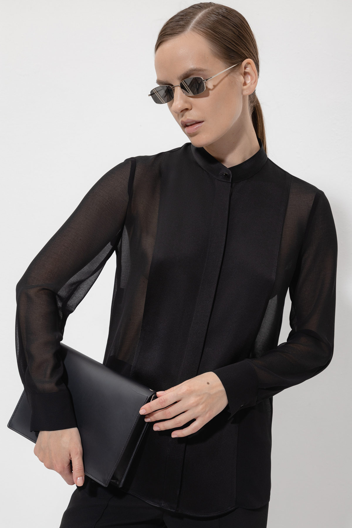 Блузка с прозрачной спинкой VASSA&Co, пол женский, цвет черный