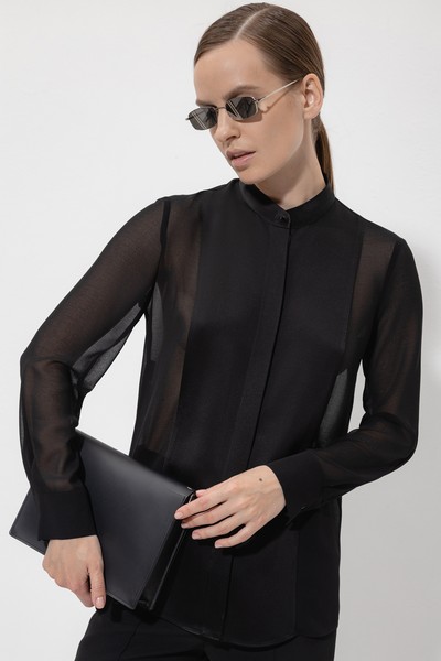 Блузка с прозрачной спинкой VASSA&Co, пол женский, цвет черный