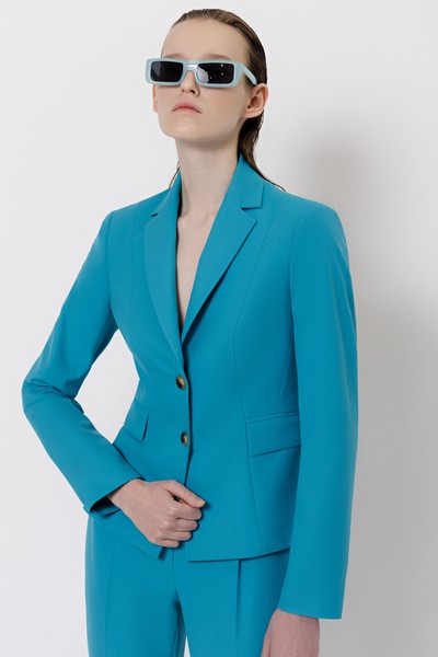 Укороченный жакет VASSA&Co, пол женский, цвет голубой