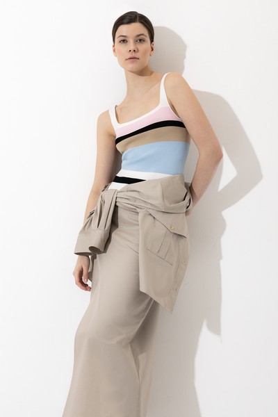 Sweater VASSA CODE, пол female, цвет milky color