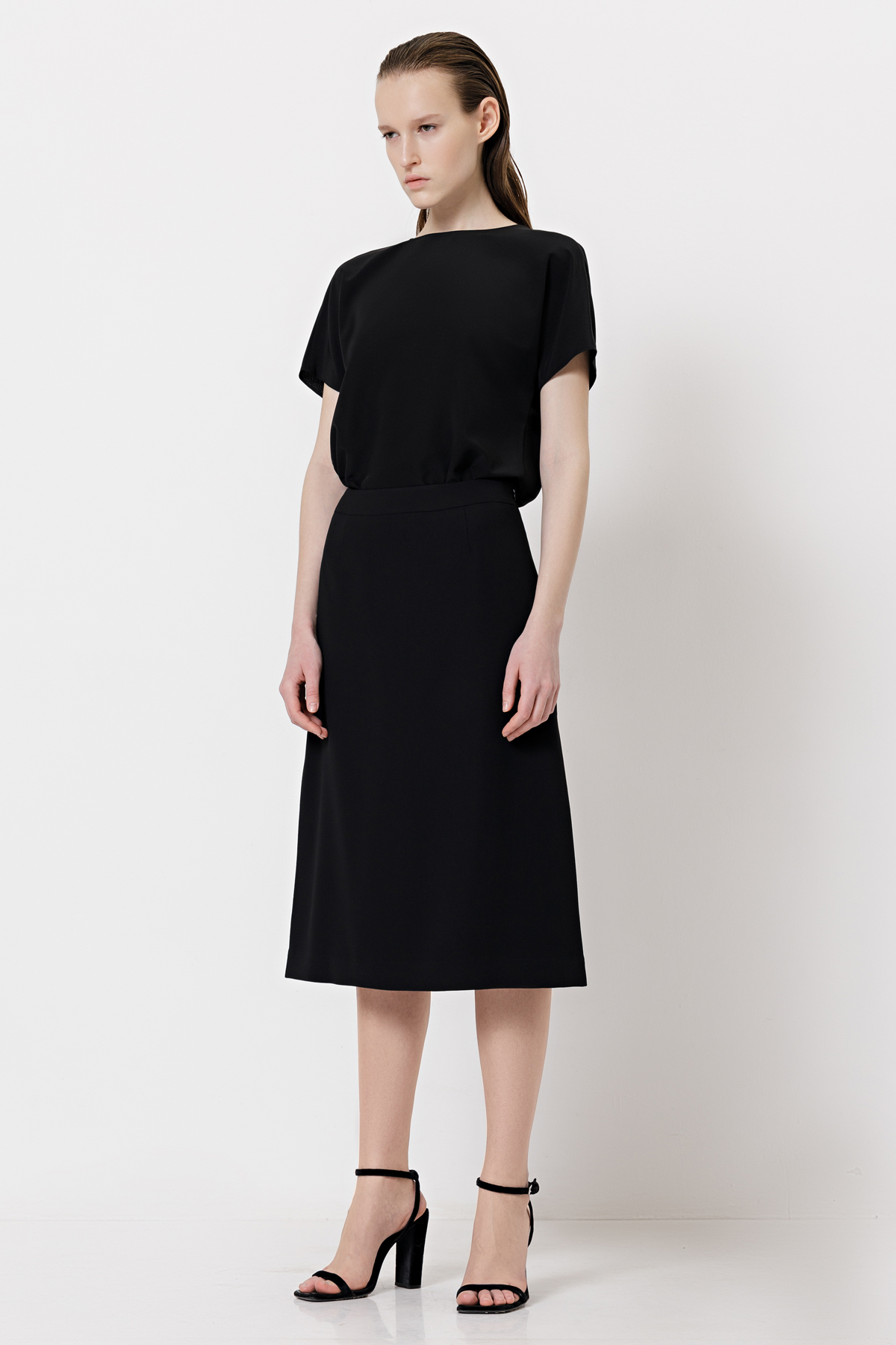 Юбка с полупрозрачными вставками VASSA&Co, пол женский, цвет черный