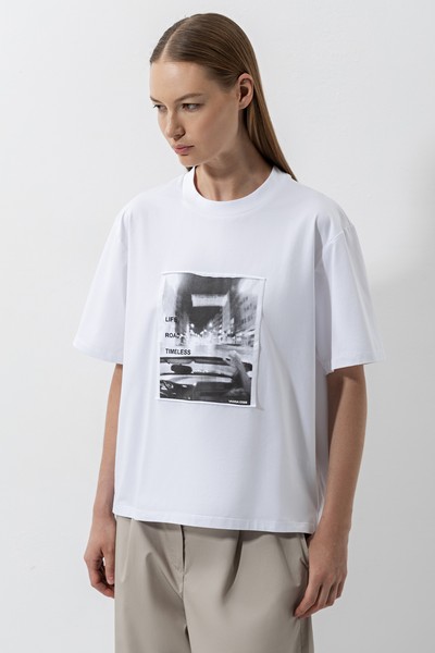 Футболка с принтом VASSA CODE, пол женский, цвет белый