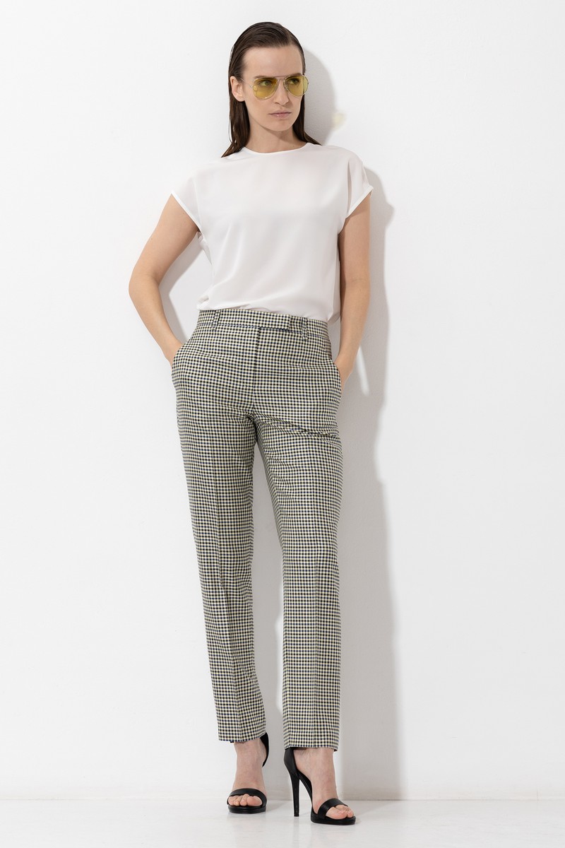 Брюки в клетку зауженного кроя VASSA&Co, пол женский, цвет молочный