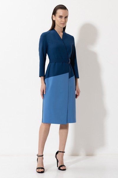 Платье-футляр с контрастной вставкой VASSA&Co, пол женский, цвет синий