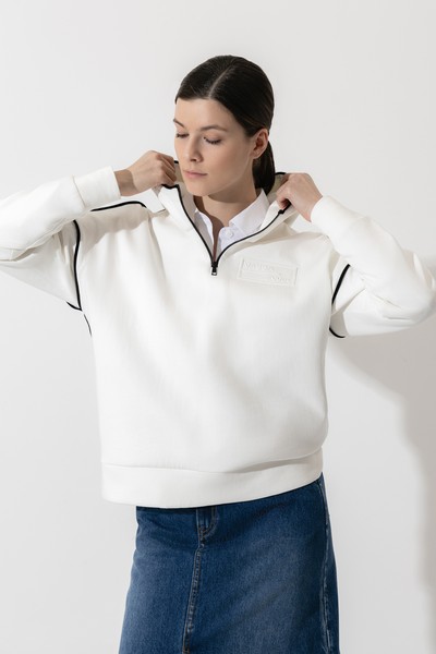 Sweatshirt VASSA CODE, пол female, цвет white