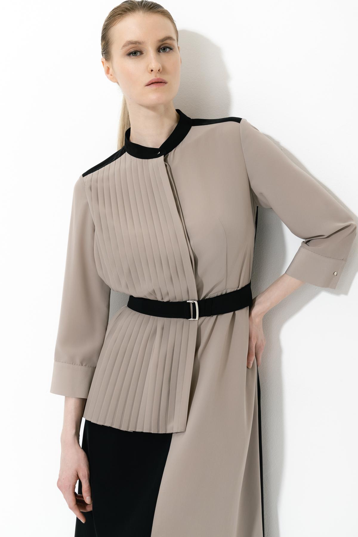 Платье VASSA&Co, пол женский, цвет бежевый