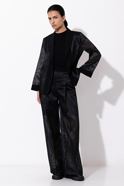 Брюки VASSA&Co, пол женский, цвет черный