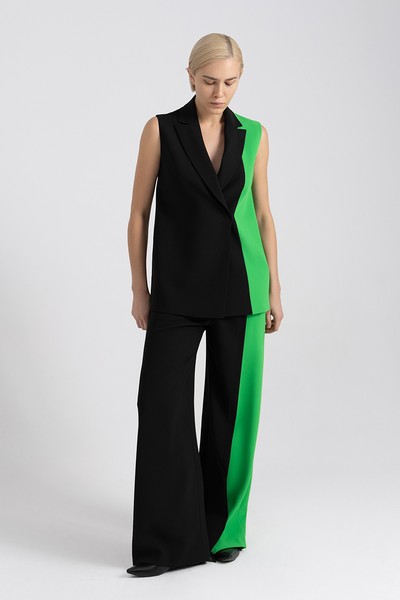 Брюки с контрастной вставкой VASSA&Co, пол женский, цвет черный