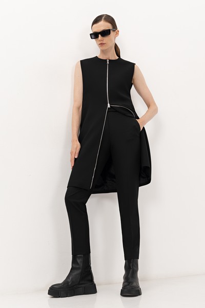 Trousers VASSA&Co, пол female, цвет black