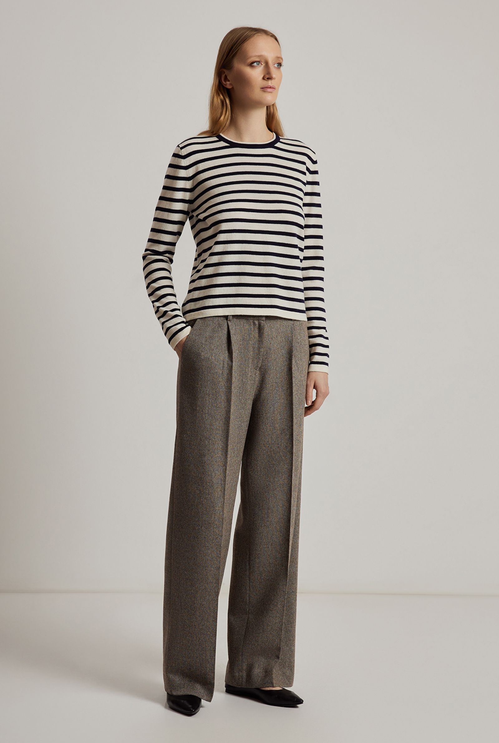 Брюки VASSA CODE, пол женский, цвет коричневый